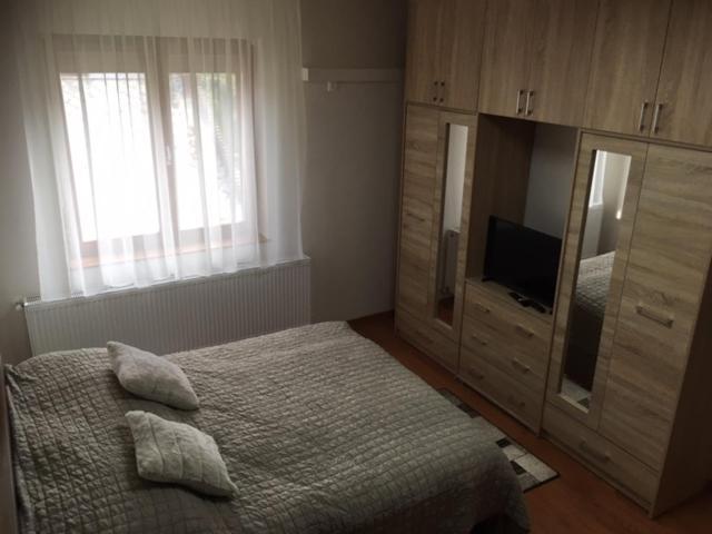 Thaly 5 Apartment Debrecen Ngoại thất bức ảnh