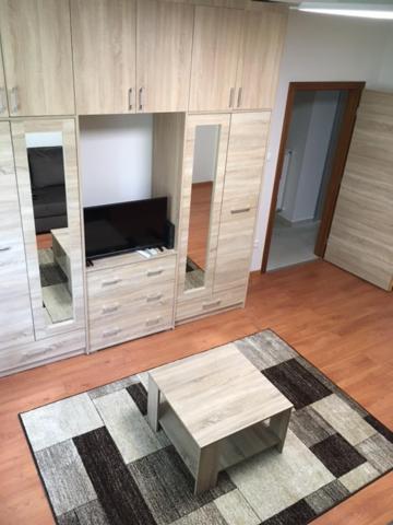 Thaly 5 Apartment Debrecen Ngoại thất bức ảnh